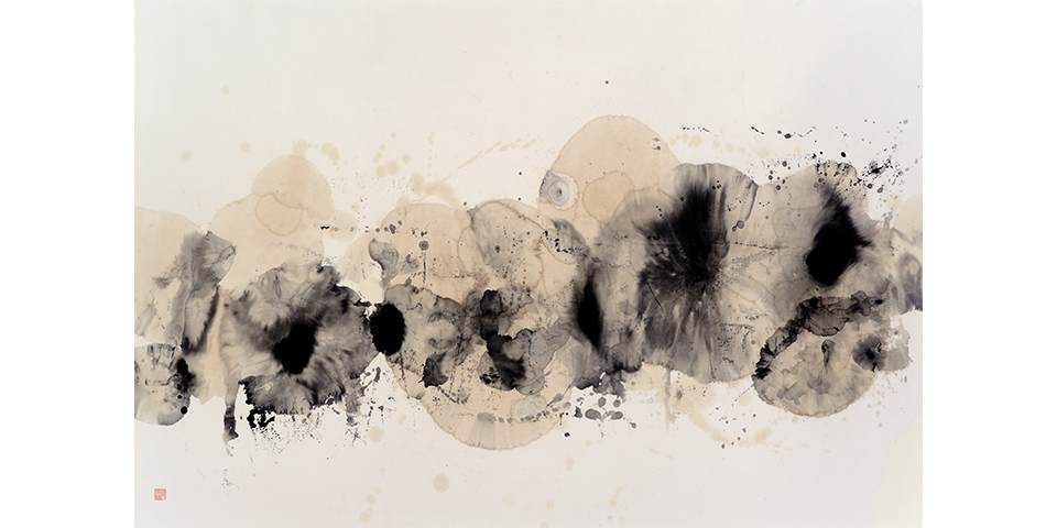 Sea Flora<br/> Chinese ink and coffee on rice paper<br/> 110 cm x 160 cm<br/> ©Chloe Ho 2023